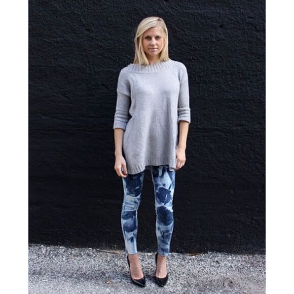 Mother Jeans Looker Ankle Fray in Dog Gone It Wash, Size 25 - Picture 2 of 16